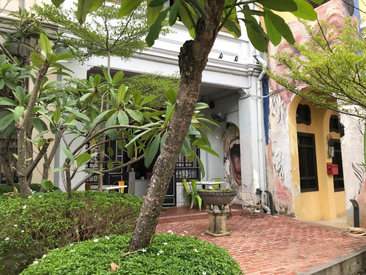 Ryokan Muntri Boutique Hostel George Town Eksteriør billede